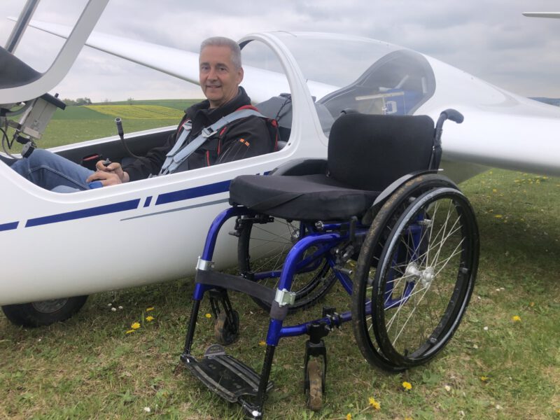 Vom Rollstuhl zurück ins Cockpit
